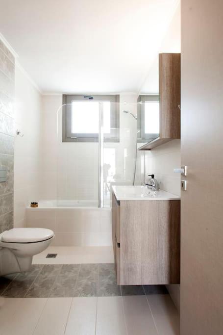 Minimal Loft Art With Sea View Over Heraklion Harbour المظهر الخارجي الصورة