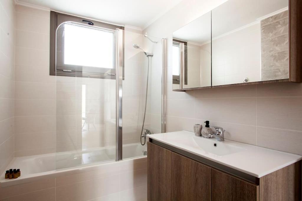 Minimal Loft Art With Sea View Over Heraklion Harbour المظهر الخارجي الصورة
